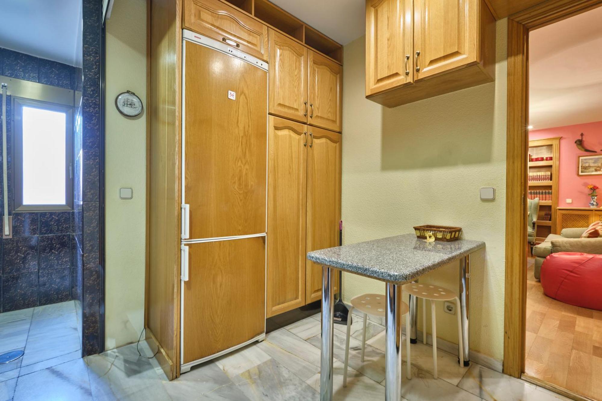 Apartamentos Carlos Madrid Esterno foto
