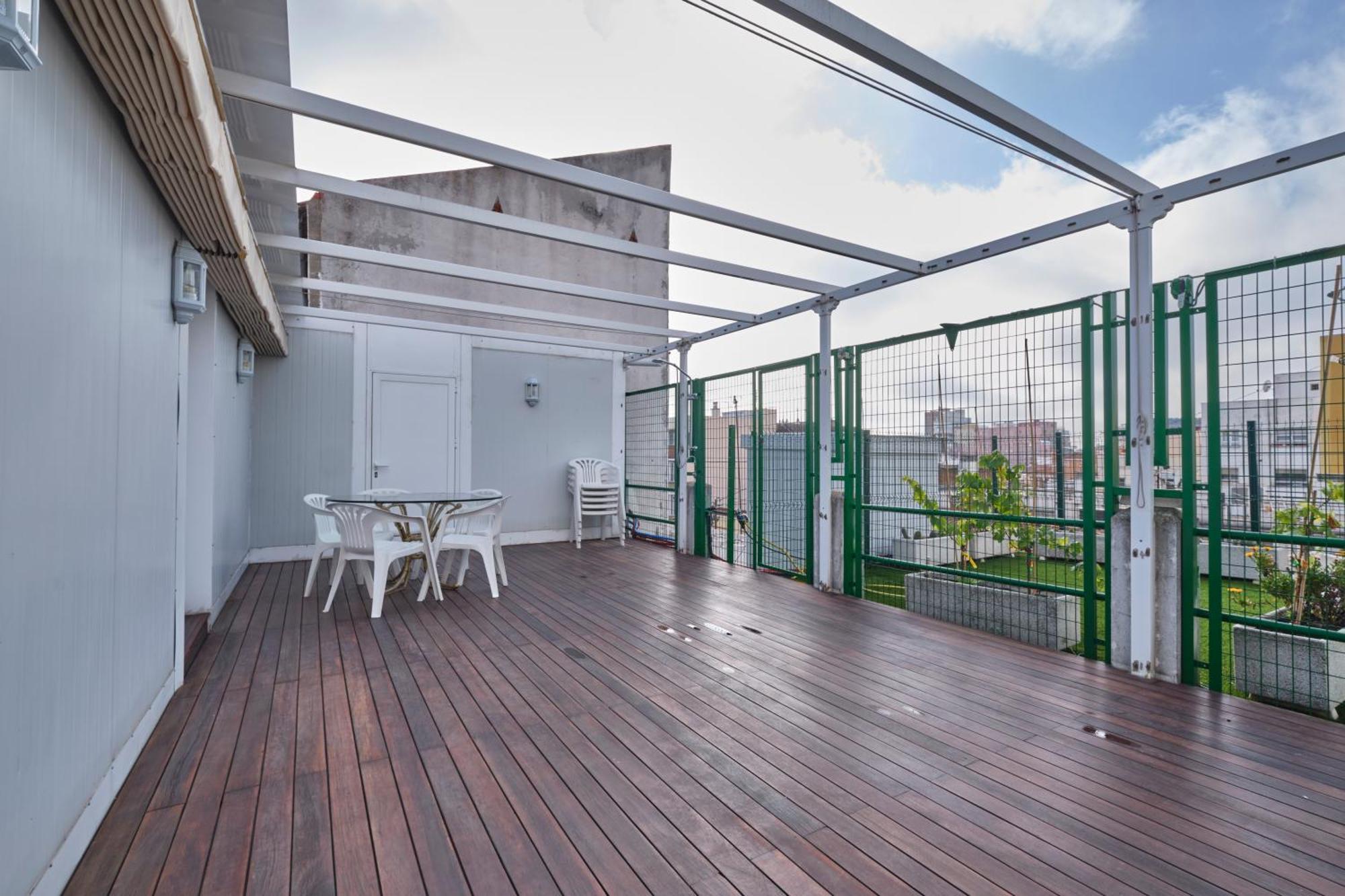 Apartamentos Carlos Madrid Esterno foto