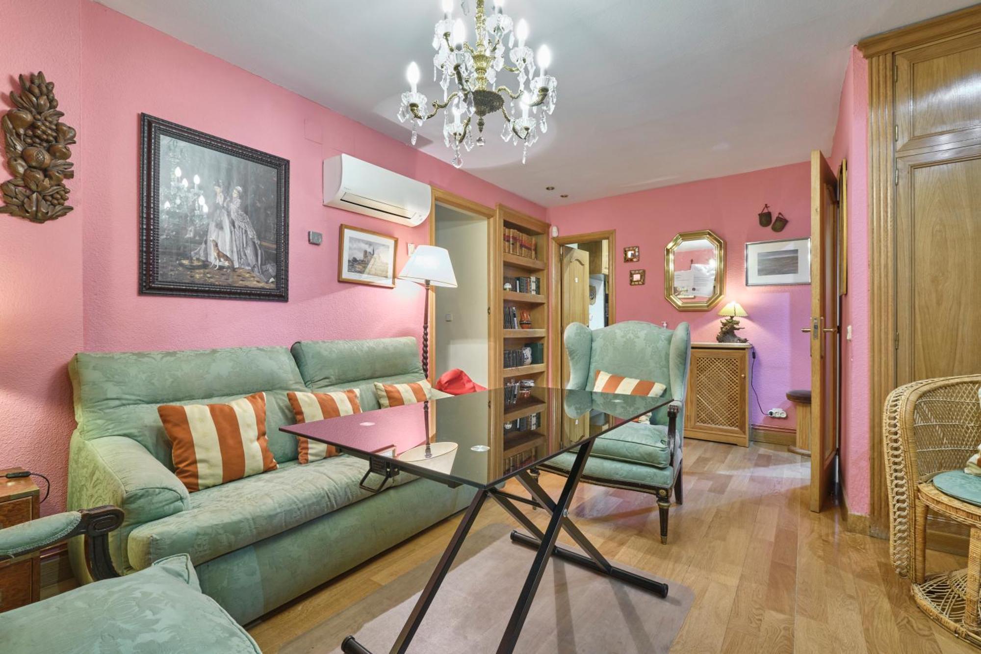 Apartamentos Carlos Madrid Esterno foto