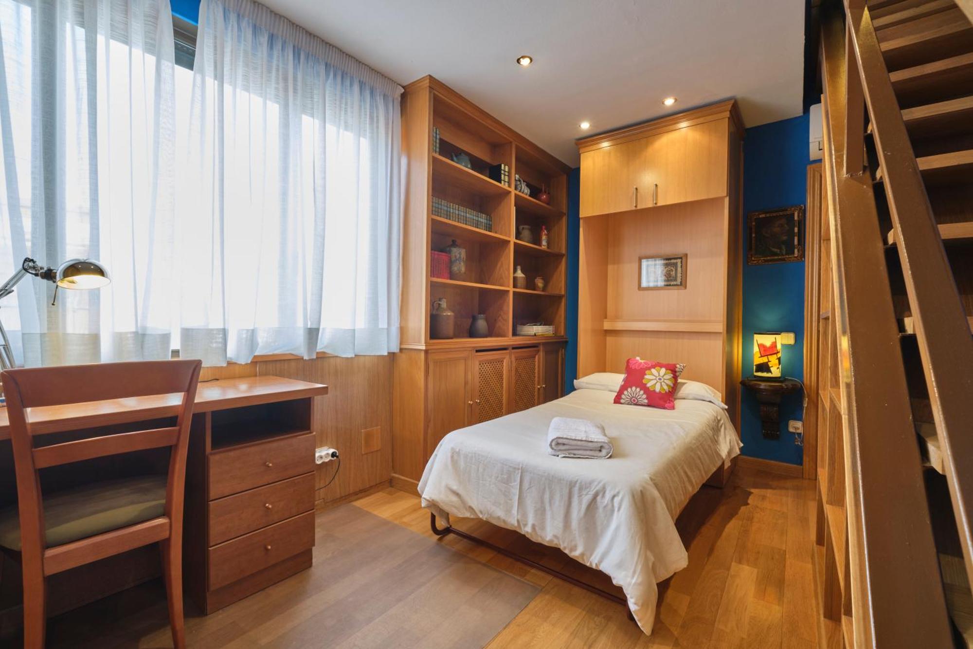 Apartamentos Carlos Madrid Esterno foto
